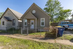 129 E Pratt St, De Soto, MO 63020 - Photo 2