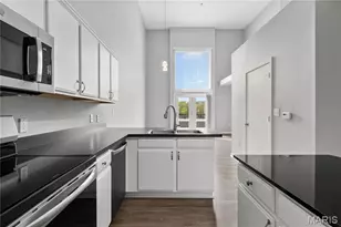 200 S Kirkwood Rd, Saint Louis, MO 63122 - Photo 4