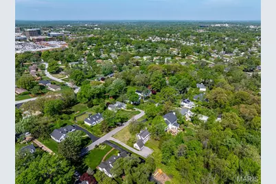 908 Woodshire Lane + Lot A, Creve Coeur, MO 63141 - Photo 18