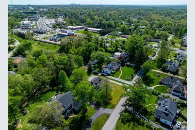 908 Woodshire Lane + Lot A, Creve Coeur, MO 63141 - Photo 14