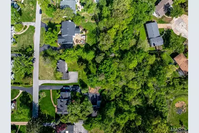 908 Woodshire Lane + Lot A, Creve Coeur, MO 63141 - Photo 2