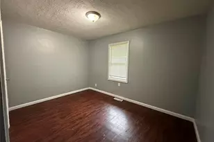 452 Bluff Dr, Saint Louis, MO 63137 - Photo 4