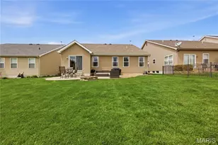 146 Boardwalk Gardens Dr, O'Fallon, MO 63368 - Photo 36