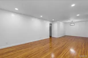 2520 Greenberry Dr, Florissant, MO 63033 - Photo 4