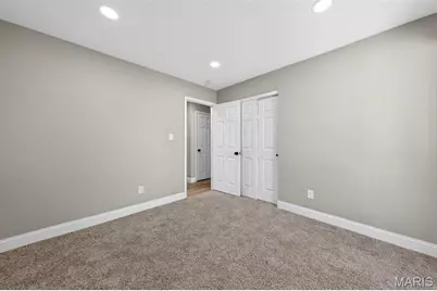 549 Rancho Lane, Florissant, MO 63031 - Photo 24