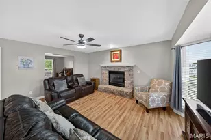 1170 Sunny Ridge Dr, O'Fallon, MO 63366 - Photo 4