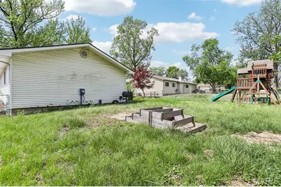 1684 Kew Gardens Drive, Florissant, MO 63031 - Photo 4
