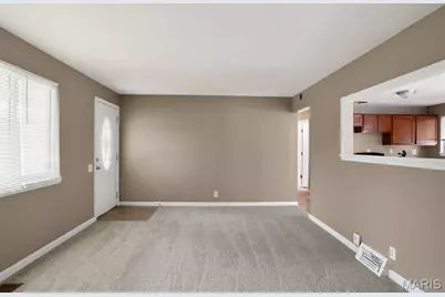 10253 Green Valley Drive, Saint Louis, MO 63136 - Photo 8
