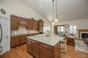 1210 Emerald Gardens Dr, Saint Peters, MO 63376 - Photo 18