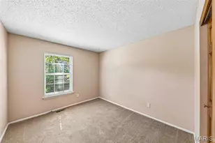 995 Century Oaks Dr, Manchester, MO 63021 - Photo 14