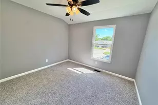 344 Saddle Back Dr, Saint Louis, MO 63129 - Photo 12