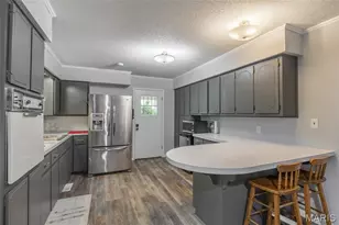 2601 Holly Hills Dr, Poplar Bluff, MO 63901 - Photo 10