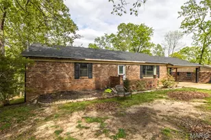2010 Schweitzer Dr, Poplar Bluff, MO 63901 - Photo 4