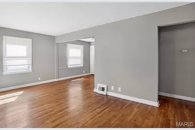 1124 Grenshaw Drive, Saint Louis, MO 63137 - Photo 16
