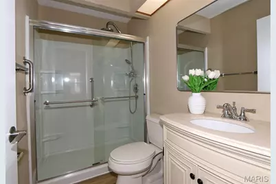 390 Windsor Place #E, Saint Peters, MO 63376 - Photo 14