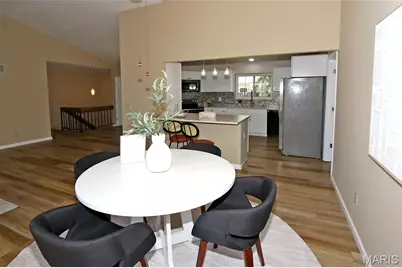 390 Windsor Place #E, Saint Peters, MO 63376 - Photo 8