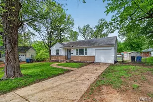 2 Marcel Ct, Saint Louis, MO 63135 - Photo 1