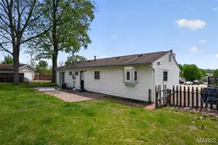 25 Jane Ct, Maryland Heights, MO 63043 - Photo 26