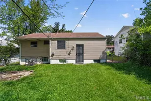 158 Monteith Cir, Saint Louis, MO 63137 - Photo 4