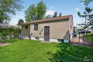 158 Monteith Cir, Saint Louis, MO 63137 - Photo 6