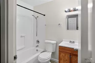1752 Hudson Rd, Saint Louis, MO 63136 - Photo 18