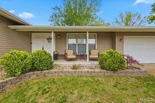 2515 Pioneer Dr, Saint Louis, MO 63129 - Photo 4