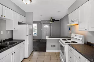 10028 Dellridge Ln, Saint Louis, MO 63136 - Photo 12