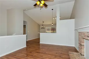 147 Hunters Lake Ct, Eureka, MO 63025 - Photo 4
