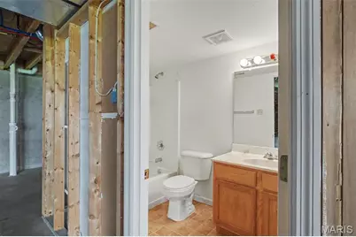 1347 Harting Drive, Florissant, MO 63031 - Photo 12