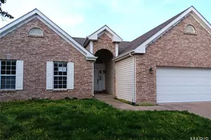 318 Coventry Trail Ln, Maryland Heights, MO 63043 - Photo 40