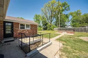 9025 Brassie Dr, Overland, MO 63114 - Photo 42