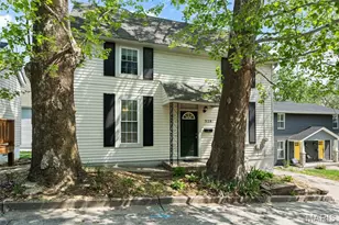 328 Franklin St, Saint Charles, MO 63301 - Photo 1
