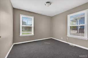 6018 Evergreen Blvd, Saint Louis, MO 63134 - Photo 16
