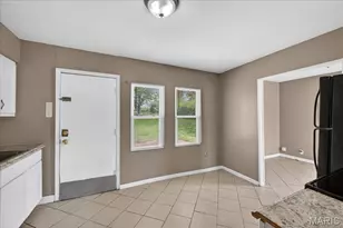 6018 Evergreen Blvd, Saint Louis, MO 63134 - Photo 10