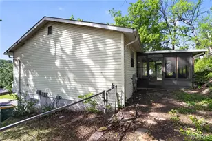 1921 Americana Way, Fenton, MO 63026 - Photo 8
