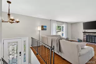 12538 Parkway Acres Ct, Maryland Heights, MO 63043 - Photo 6