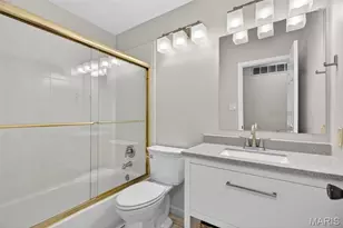 12538 Parkway Acres Ct, Maryland Heights, MO 63043 - Photo 18