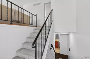 12538 Parkway Acres Ct, Maryland Heights, MO 63043 - Photo 4