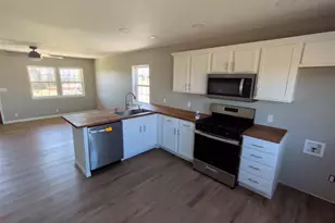 102 S Lois Ct, Winfield, MO 65704 - Photo 6