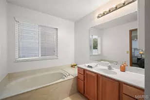 815 Whisper Creek Ct, Wentzville, MO 63385 - Photo 4