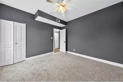 5677 Waterman Boulevard #11, Saint Louis, MO 63112 - Photo 12