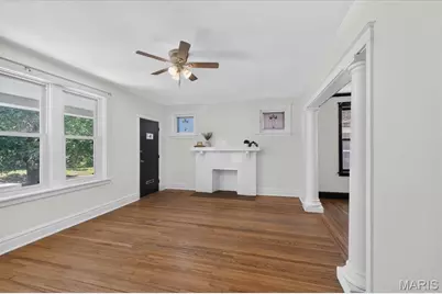 5241 Sutherland Avenue, Saint Louis, MO 63109 - Photo 2