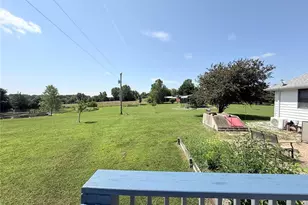 24306 Parade Dr, Lebanon, MO 65536 - Photo 54