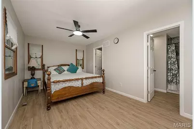 270 E Skyline Drive, Ballwin, MO 63011 - Photo 38
