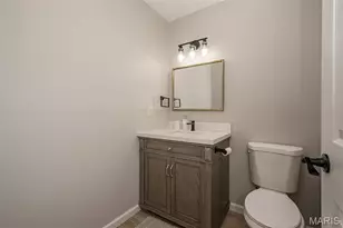 270 E Skyline Dr, Ballwin, MO 63011 - Photo 32