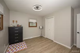 270 E Skyline Dr, Ballwin, MO 63011 - Photo 22