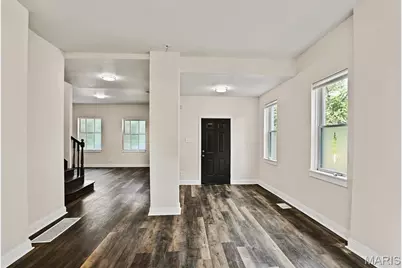 5946 Julian Avenue, Saint Louis, MO 63112 - Photo 6