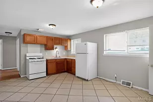 1736 Keelen Dr, Saint Louis, MO 63136 - Photo 8