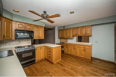 336 Hackmann Lane, Creve Coeur, MO 63141 - Photo 28