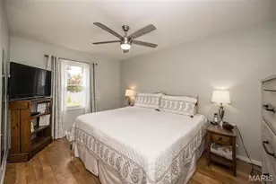 12167 Parkwood Pl, Maryland Heights, MO 63043 - Photo 18